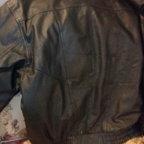 expressions contemporary, black 100% genuine leather men's bomber jacket. Small. - Picture 3 of 4